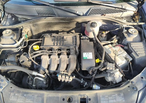 Renault Clio cena 3250 przebieg: 217000, rok produkcji 2002 z Poznań małe 326